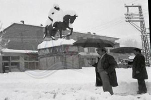 Hakkariden eski görünümler (3)