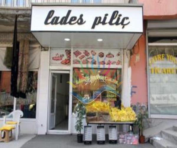 Lades Piliç ve Şarküteri