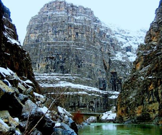 Şine Kayalığı / Zinarê Şine